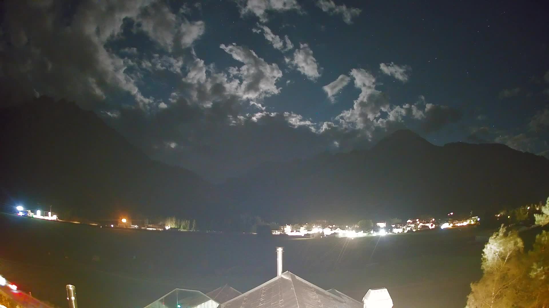 Webcam Toblach Dolomites – View from Hotel Rosengarten