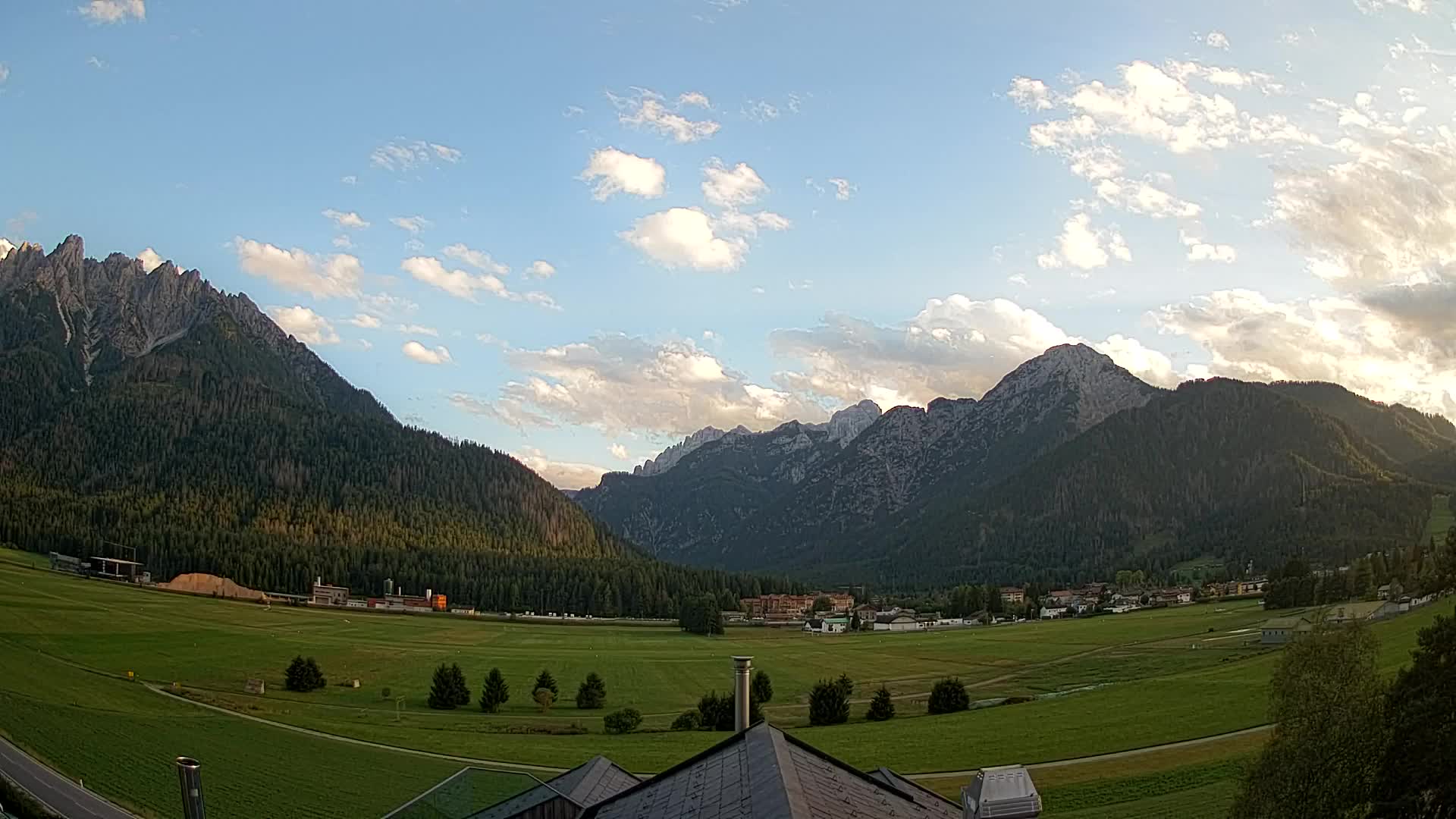 Webcam Dobbiaco Dolomiti – Vista dall’Hotel Rosengarten