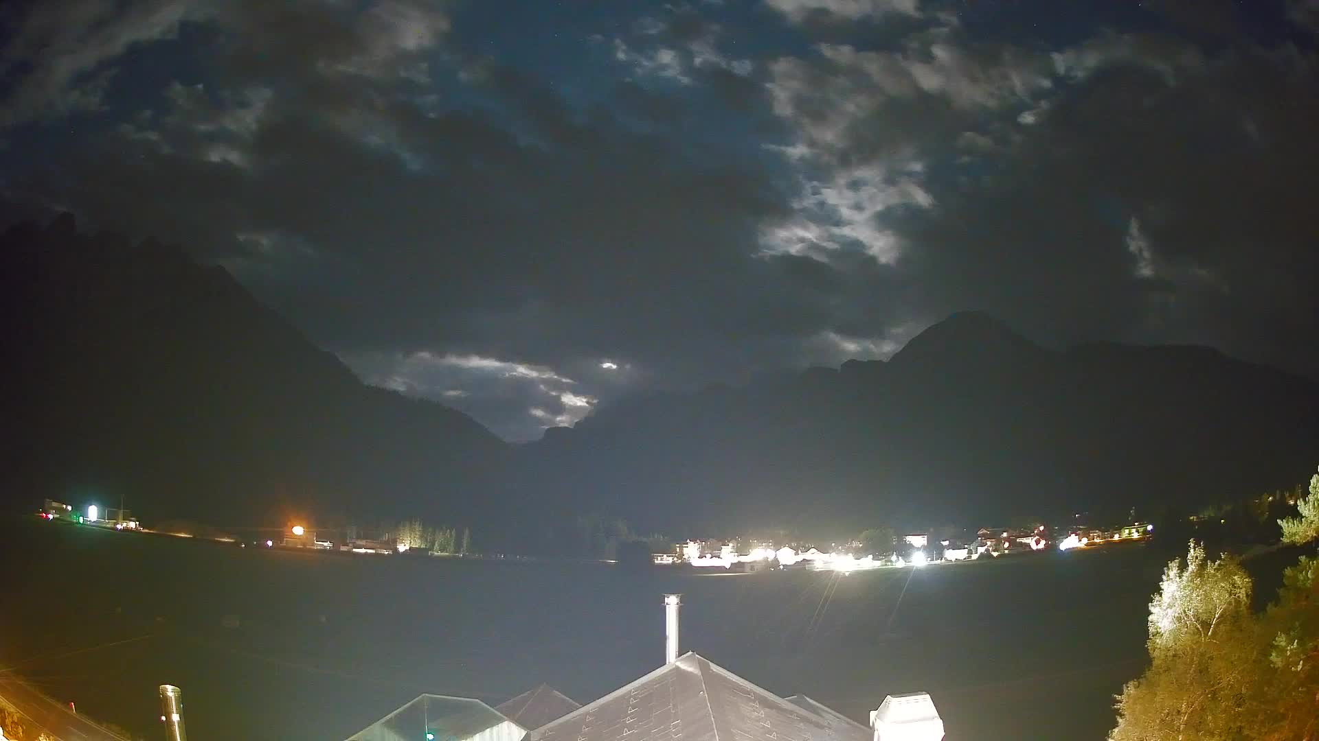 Web kamera Toblach Dolomiti – Pogled s Hotela Rosengarten