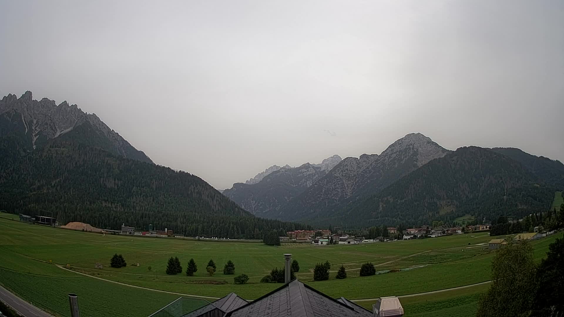 Webcam Toblach Dolomites – View from Hotel Rosengarten