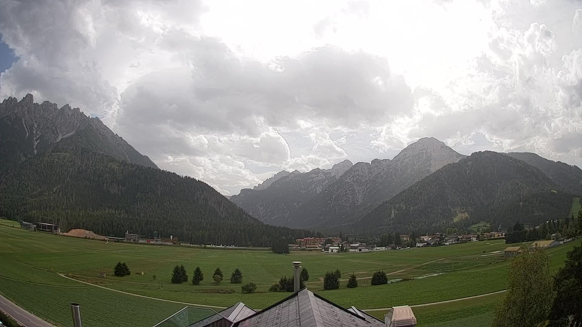 Webcam Dobbiaco Dolomiti – Vista dall’Hotel Rosengarten