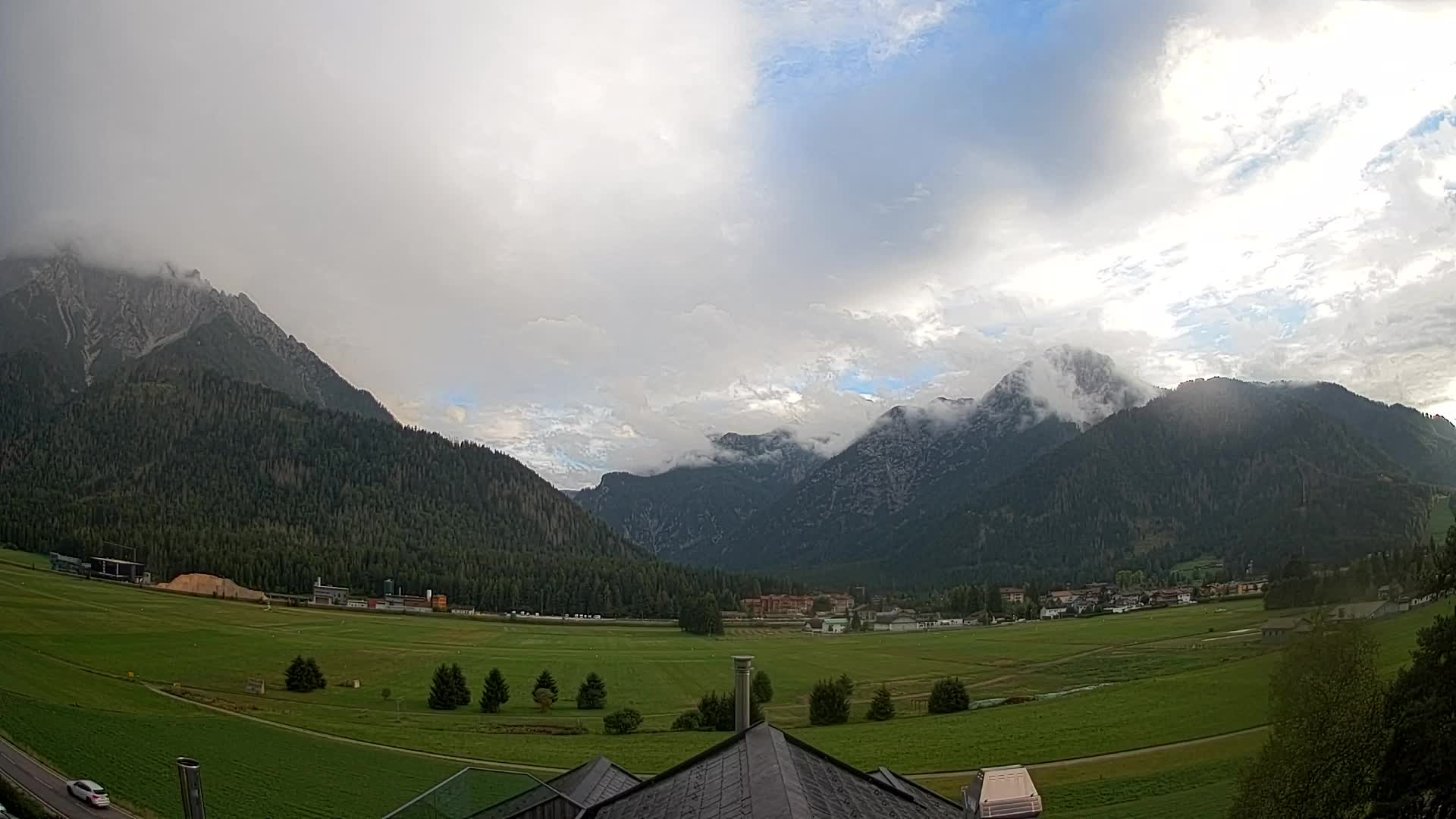 Webcam Dobbiaco Dolomiti – Vista dall’Hotel Rosengarten