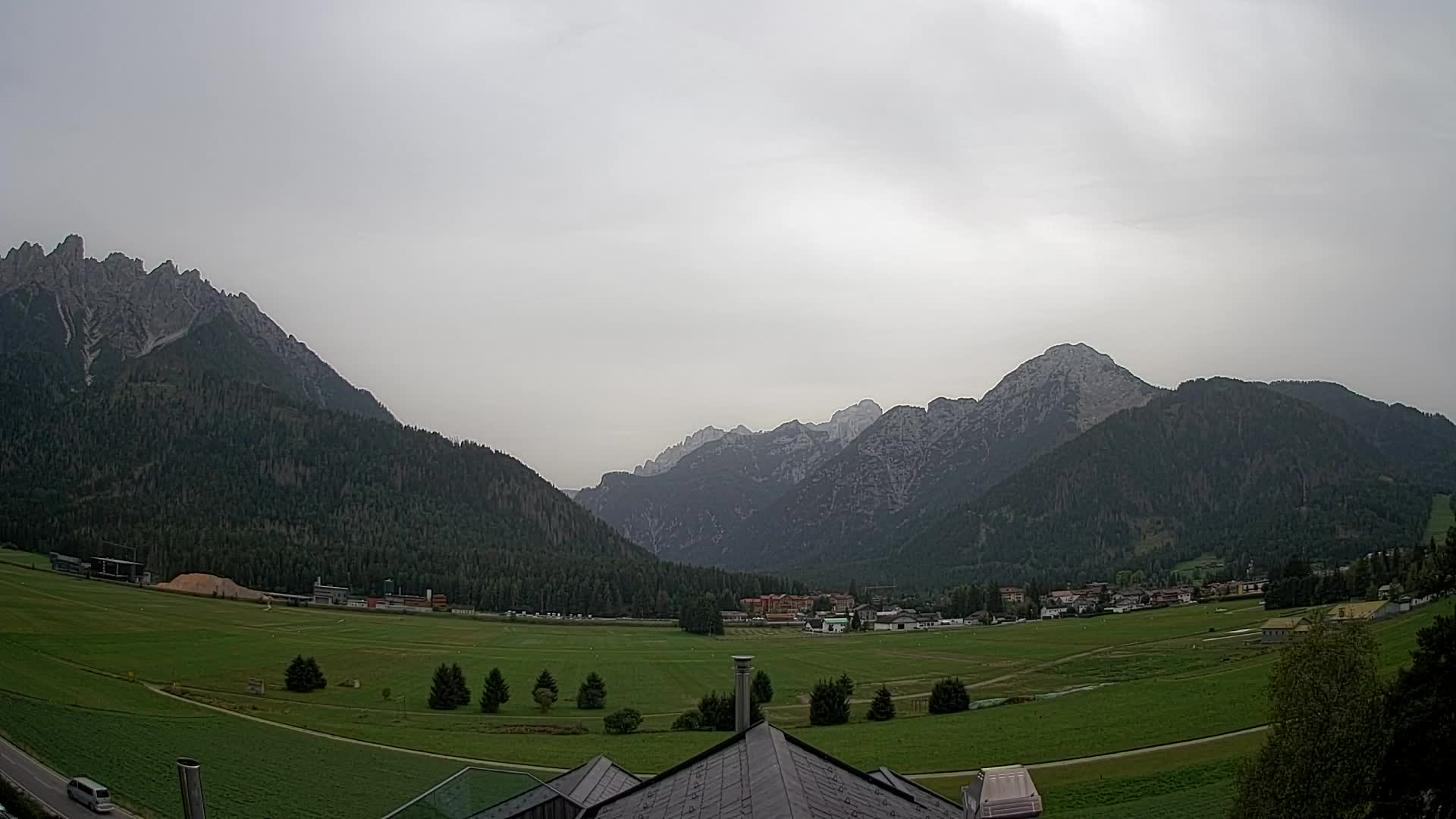 Webcam Toblach Dolomites – View from Hotel Rosengarten