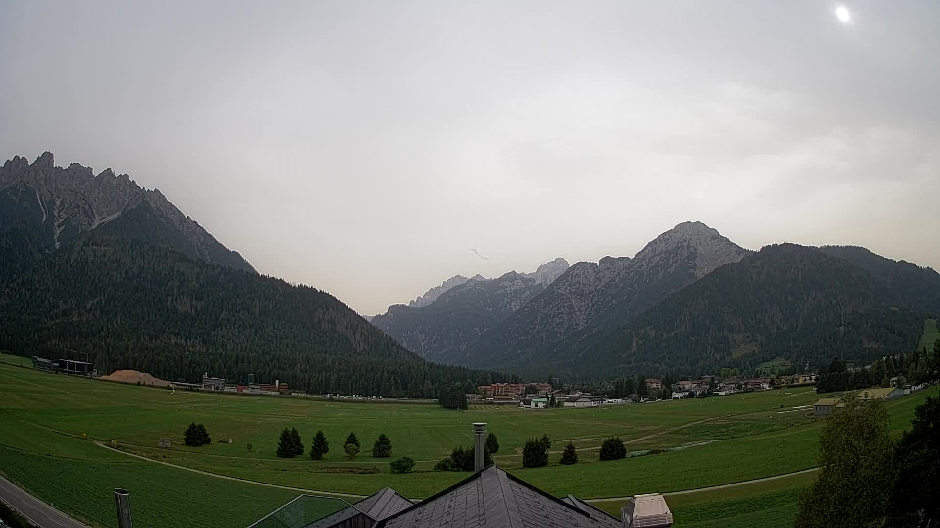 Webcam Toblach Dolomites – View from Hotel Rosengarten