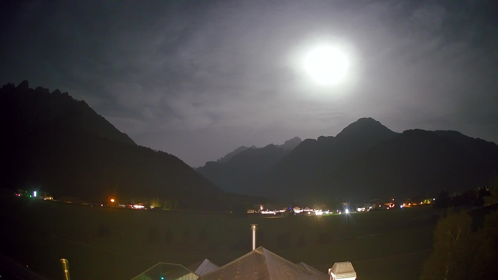 Webcam Toblach Dolomites – View from Hotel Rosengarten