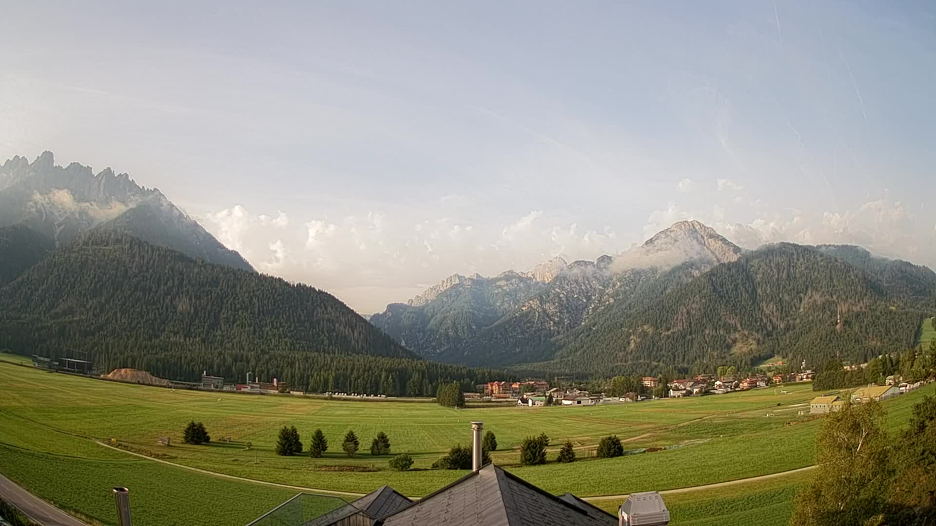 Webcam Toblach Dolomites – View from Hotel Rosengarten