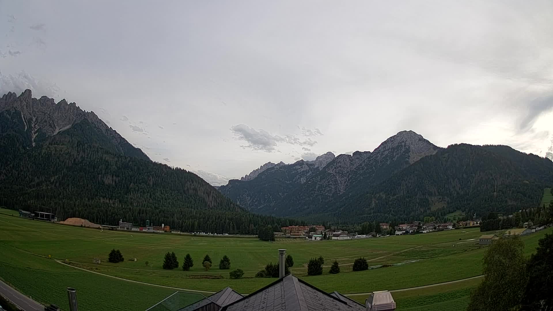 Webcam Dobbiaco Dolomiti – Vista dall’Hotel Rosengarten