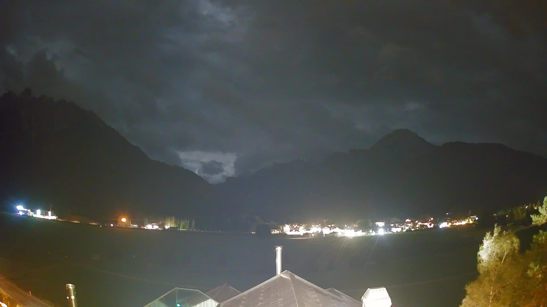 Webcam Toblach Dolomites – View from Hotel Rosengarten