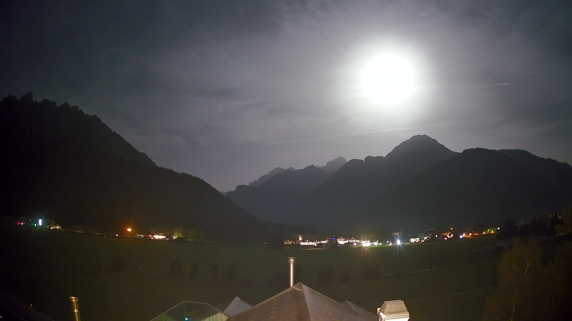 Webcam Toblach Dolomites – View from Hotel Rosengarten