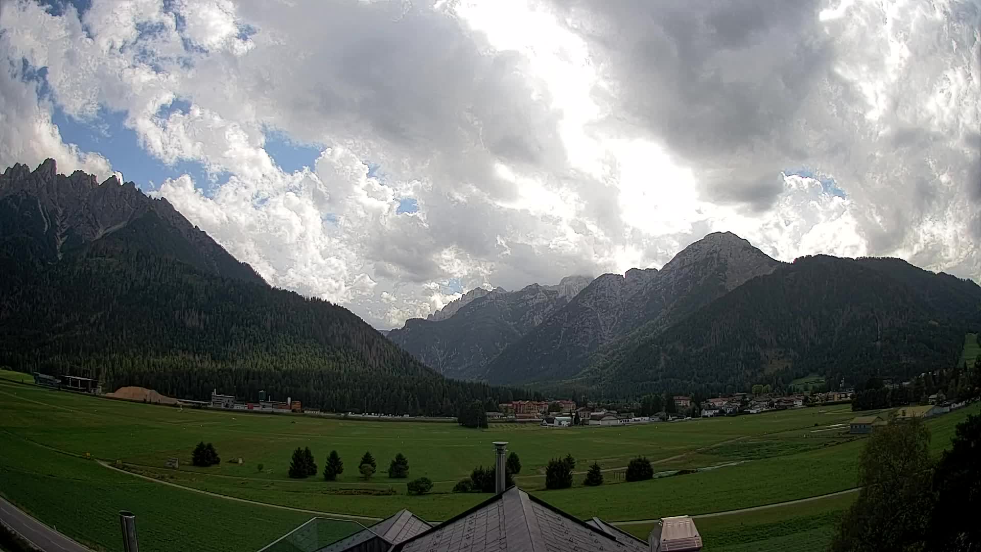 Webcam Dobbiaco Dolomiti – Vista dall’Hotel Rosengarten