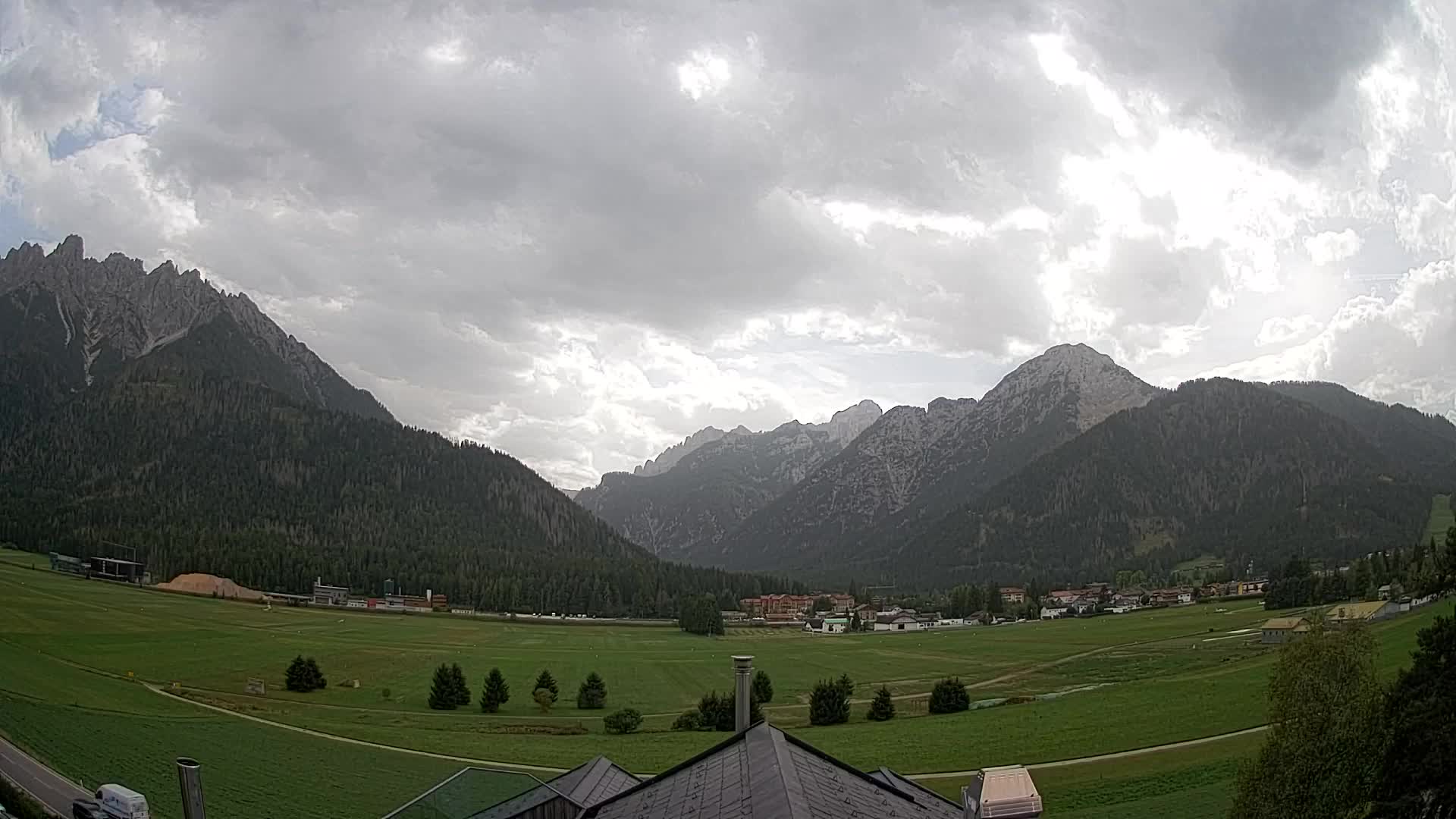 Webcam Dobbiaco Dolomiti – Vista dall’Hotel Rosengarten