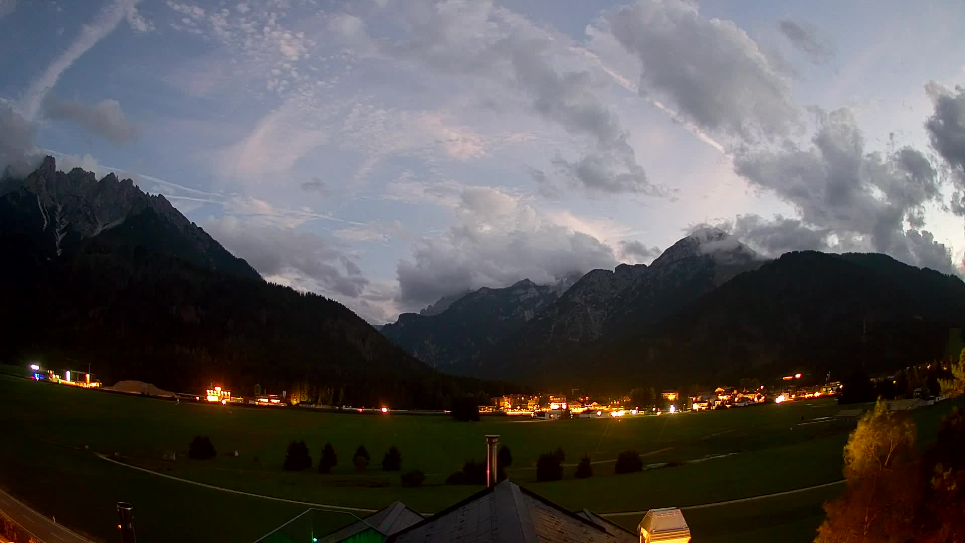 Spletna kamera Toblach Dolomiti – Pogled iz hotela Rosengarten