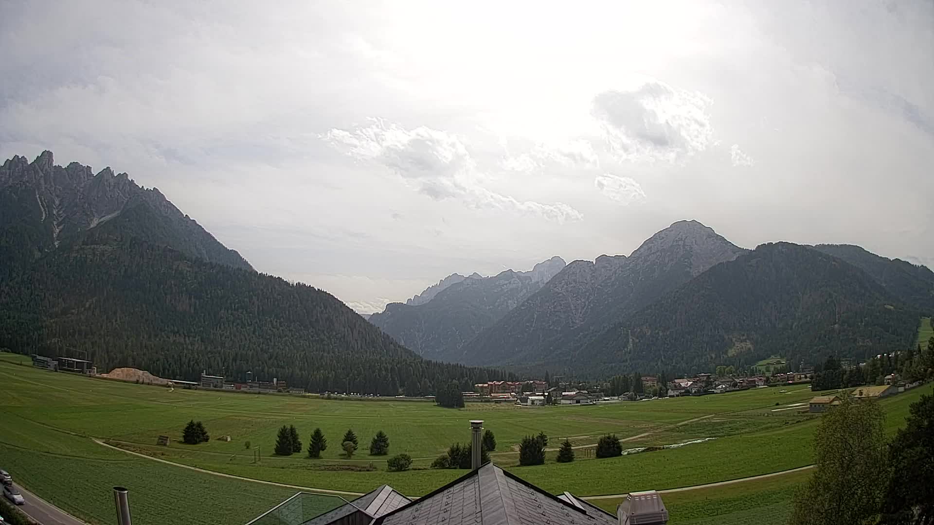 Webcam Toblach Dolomites – View from Hotel Rosengarten