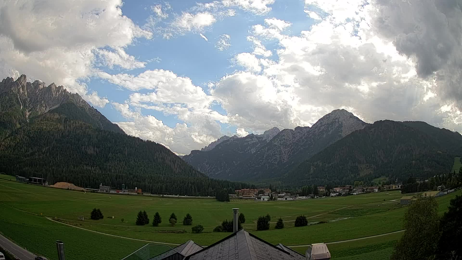 Webcam Dobbiaco Dolomiti – Vista dall’Hotel Rosengarten