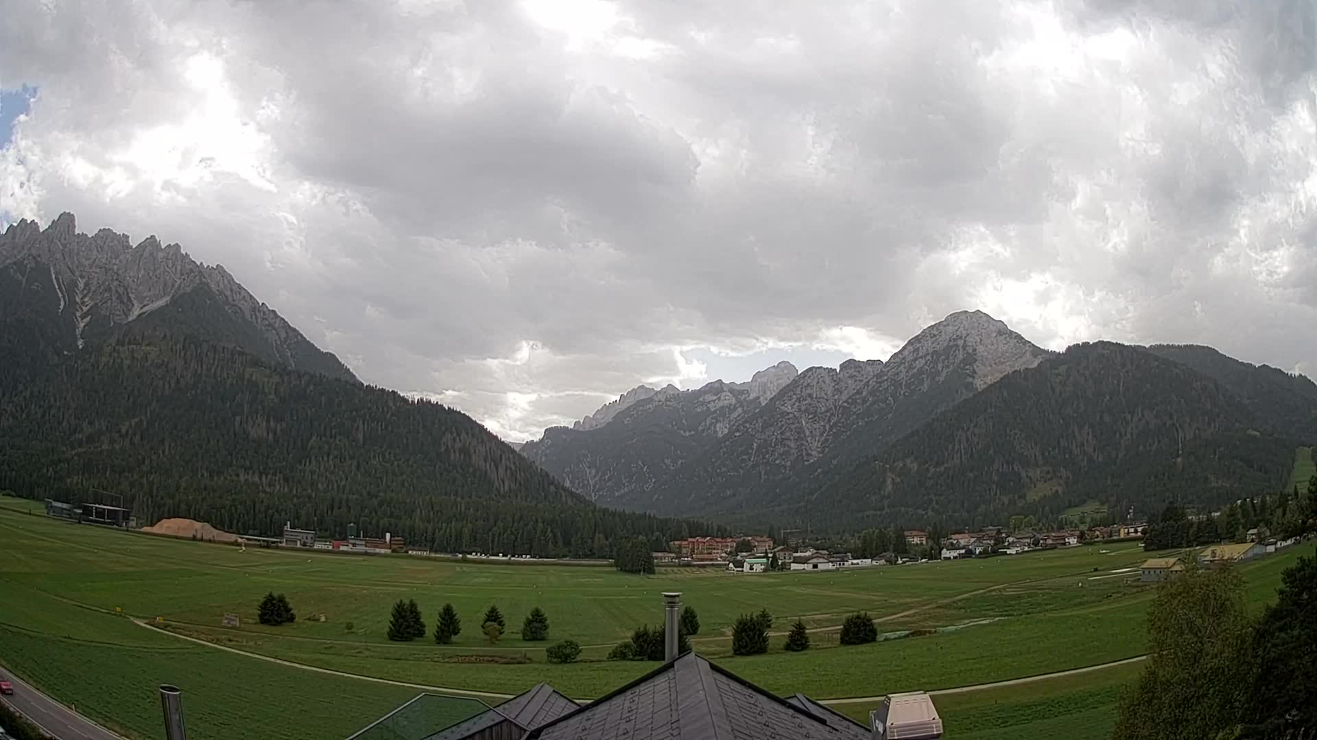 Webcam Dobbiaco Dolomiti – Vista dall’Hotel Rosengarten