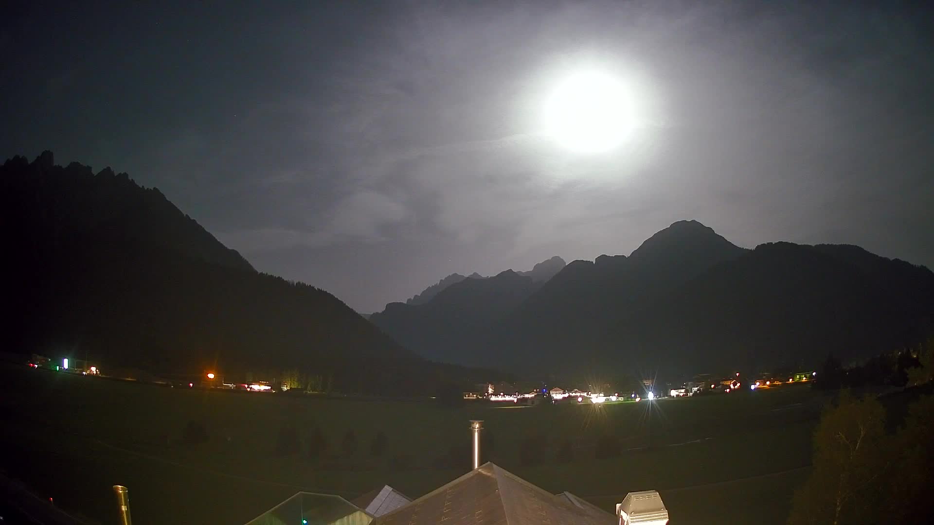 Webcam Toblach Dolomites – View from Hotel Rosengarten