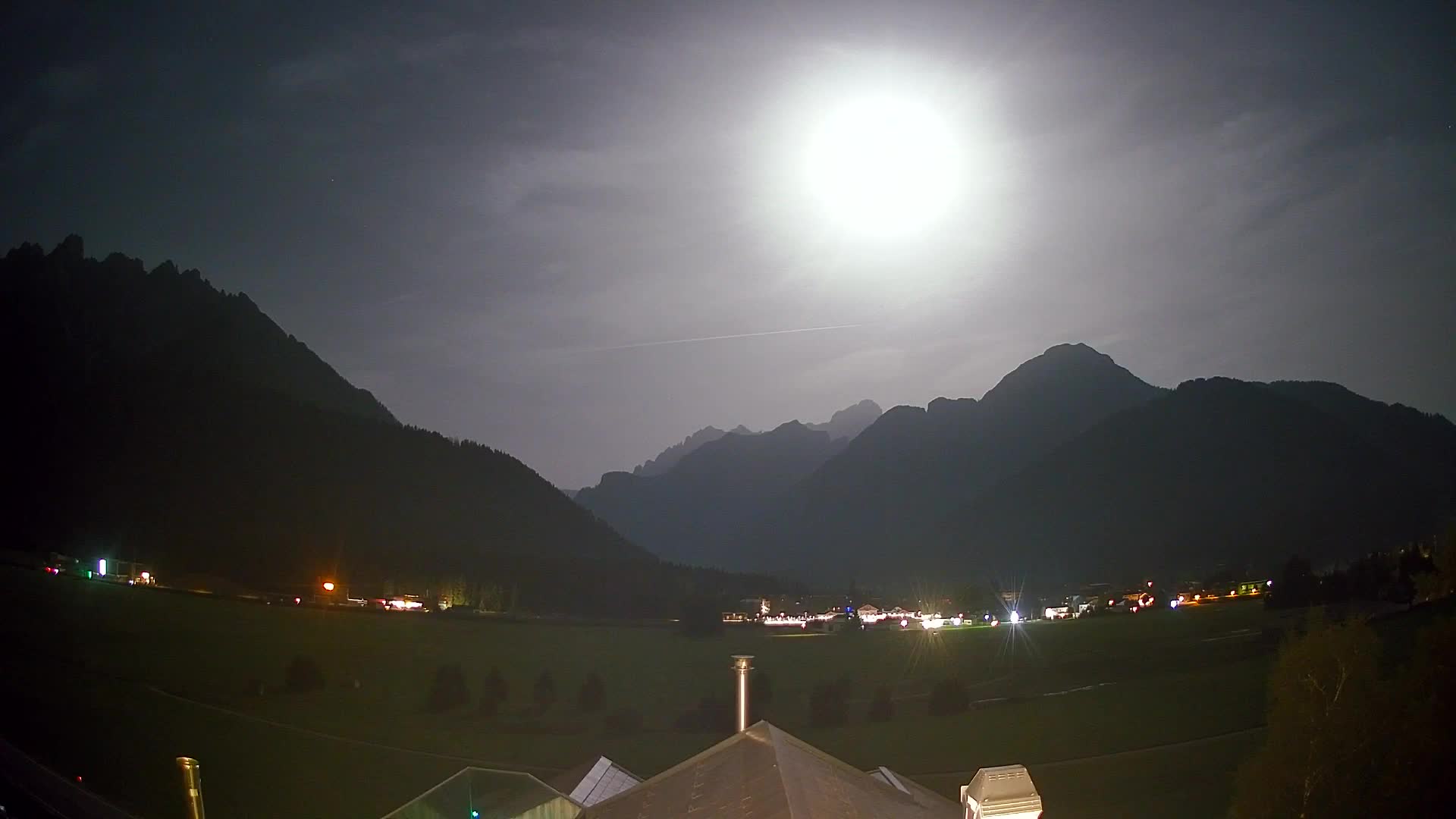 Web kamera Toblach Dolomiti – Pogled s Hotela Rosengarten