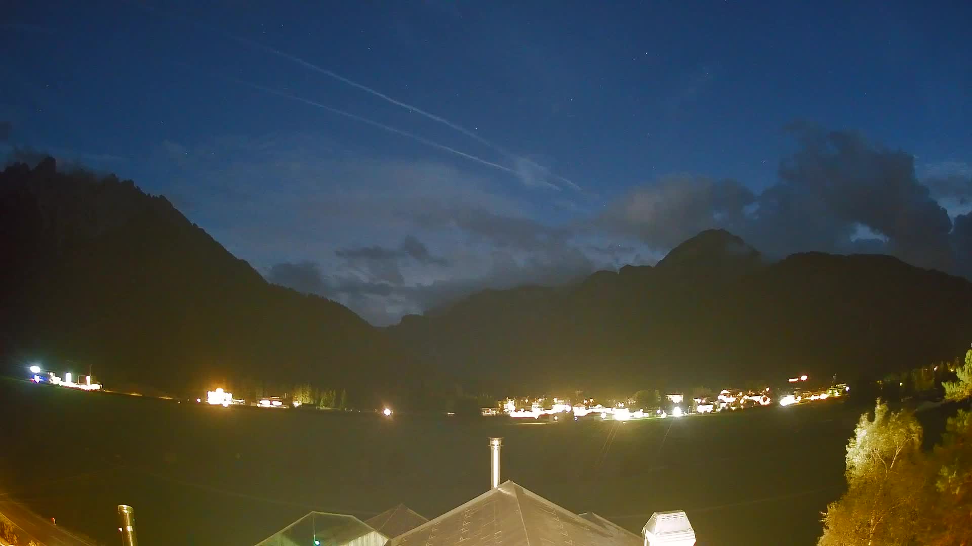 Spletna kamera Toblach Dolomiti – Pogled iz hotela Rosengarten