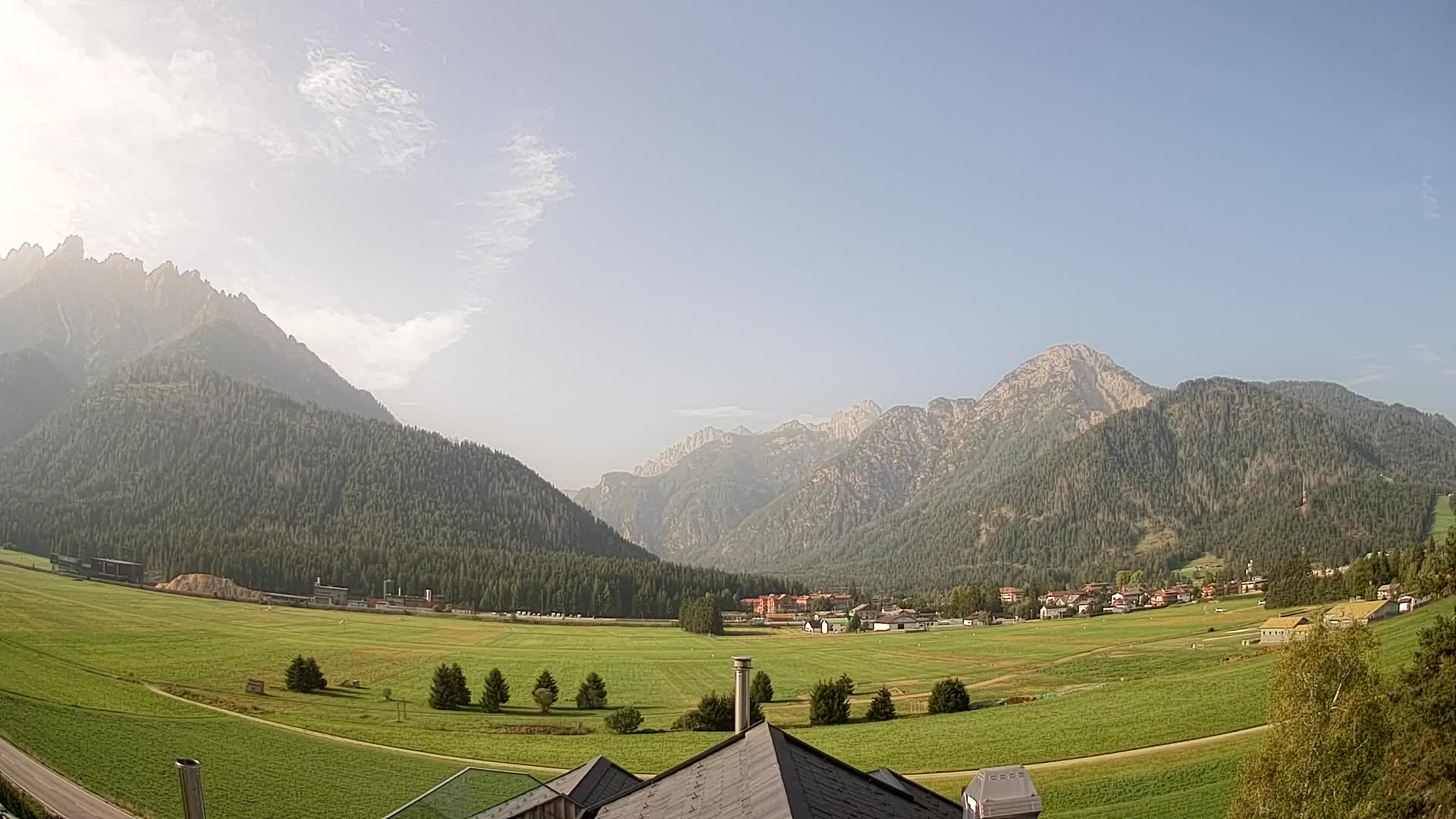 Webcam Toblach Dolomites – View from Hotel Rosengarten