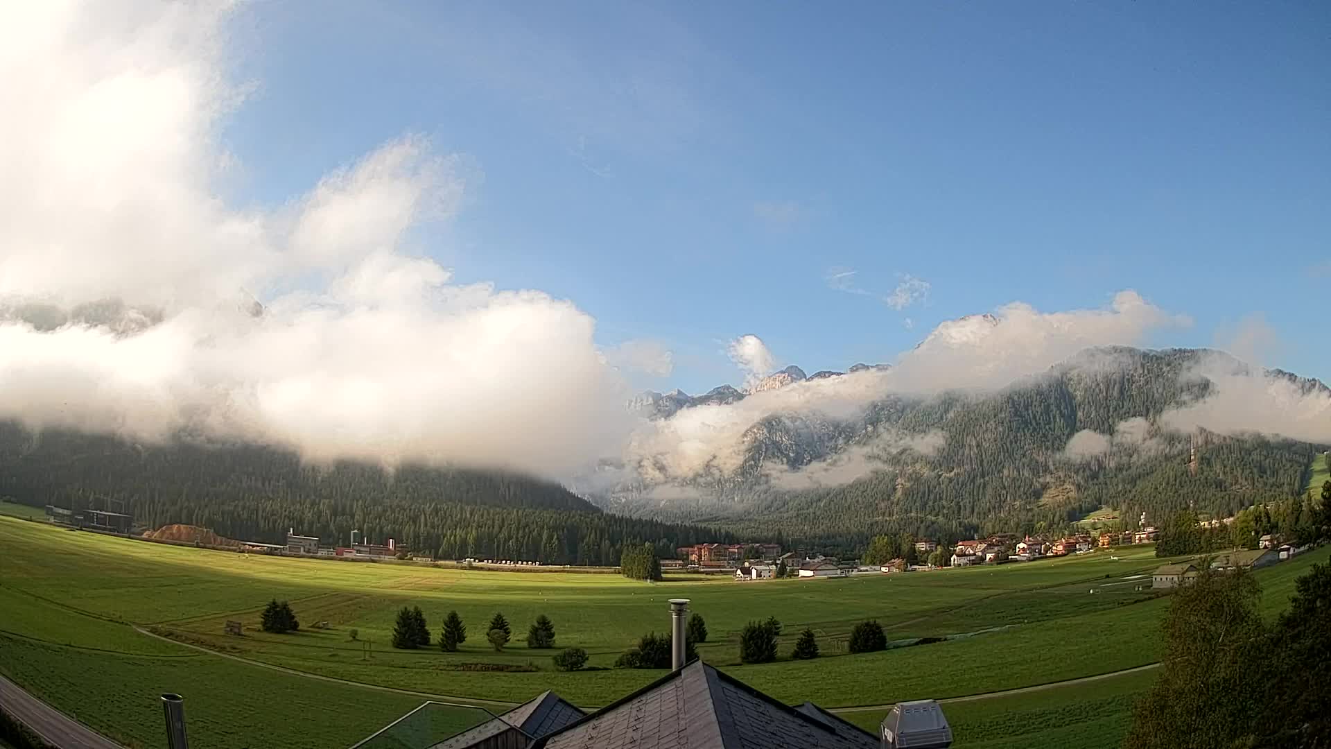 Webcam Dobbiaco Dolomiti – Vista dall’Hotel Rosengarten