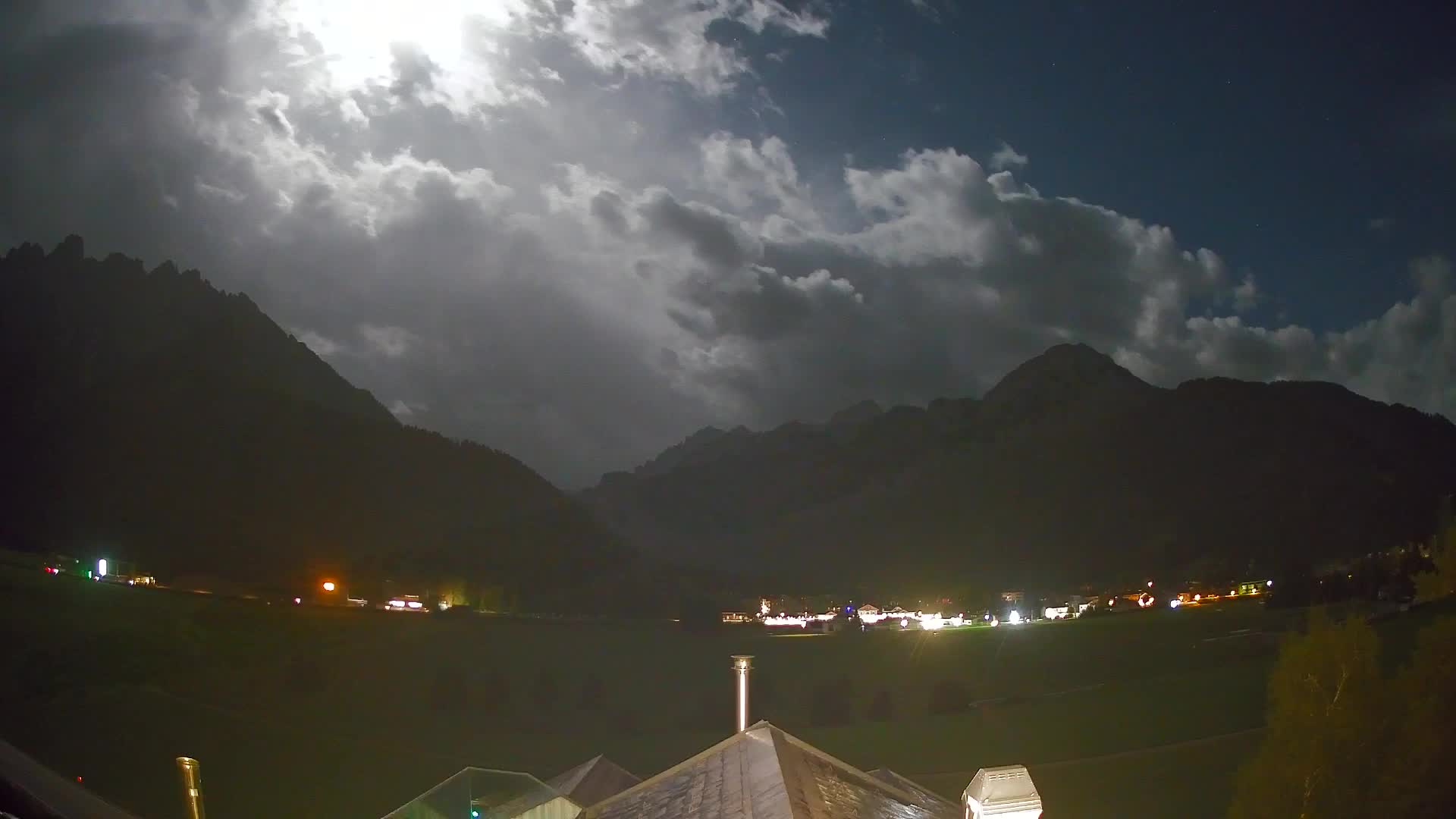 Webcam Dobbiaco Dolomiti – Vista dall’Hotel Rosengarten