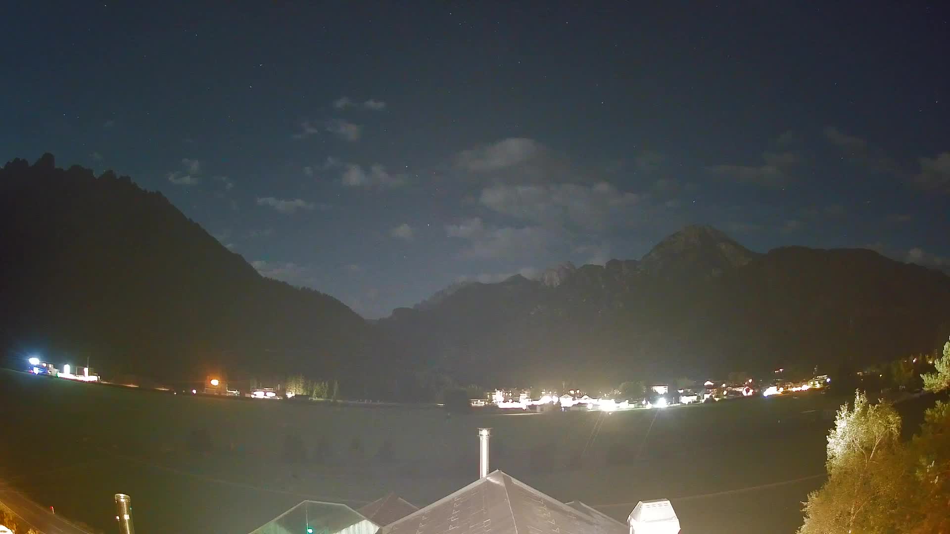 Spletna kamera Toblach Dolomiti – Pogled iz hotela Rosengarten