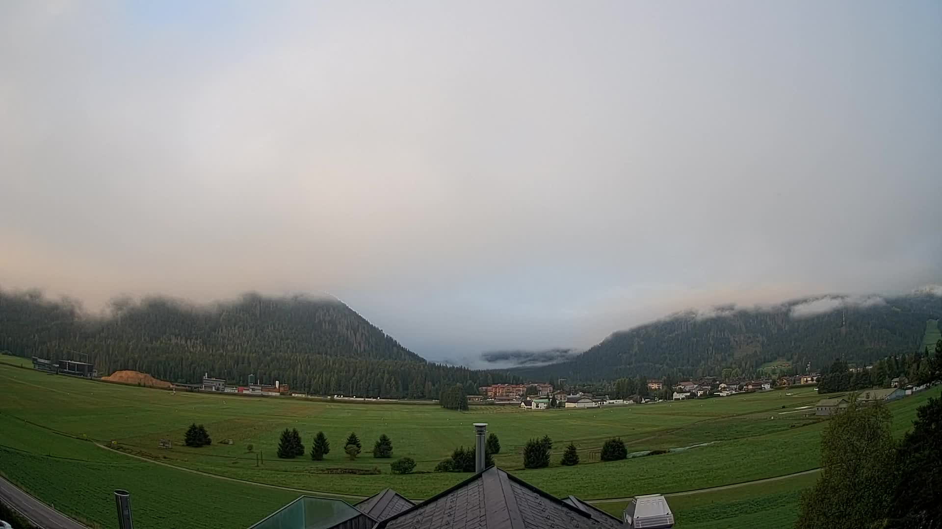 Webcam Toblach Dolomites – View from Hotel Rosengarten