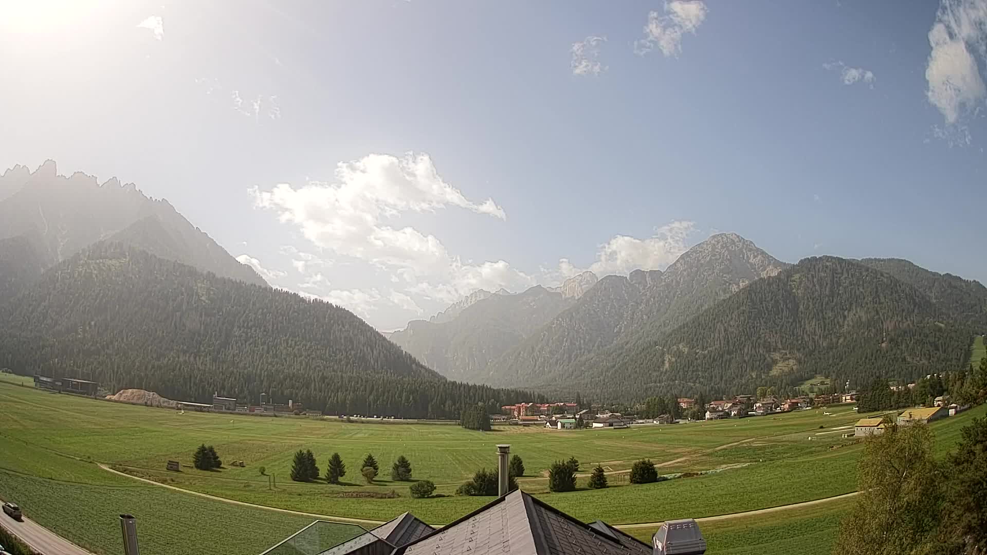Webcam Toblach Dolomites – View from Hotel Rosengarten