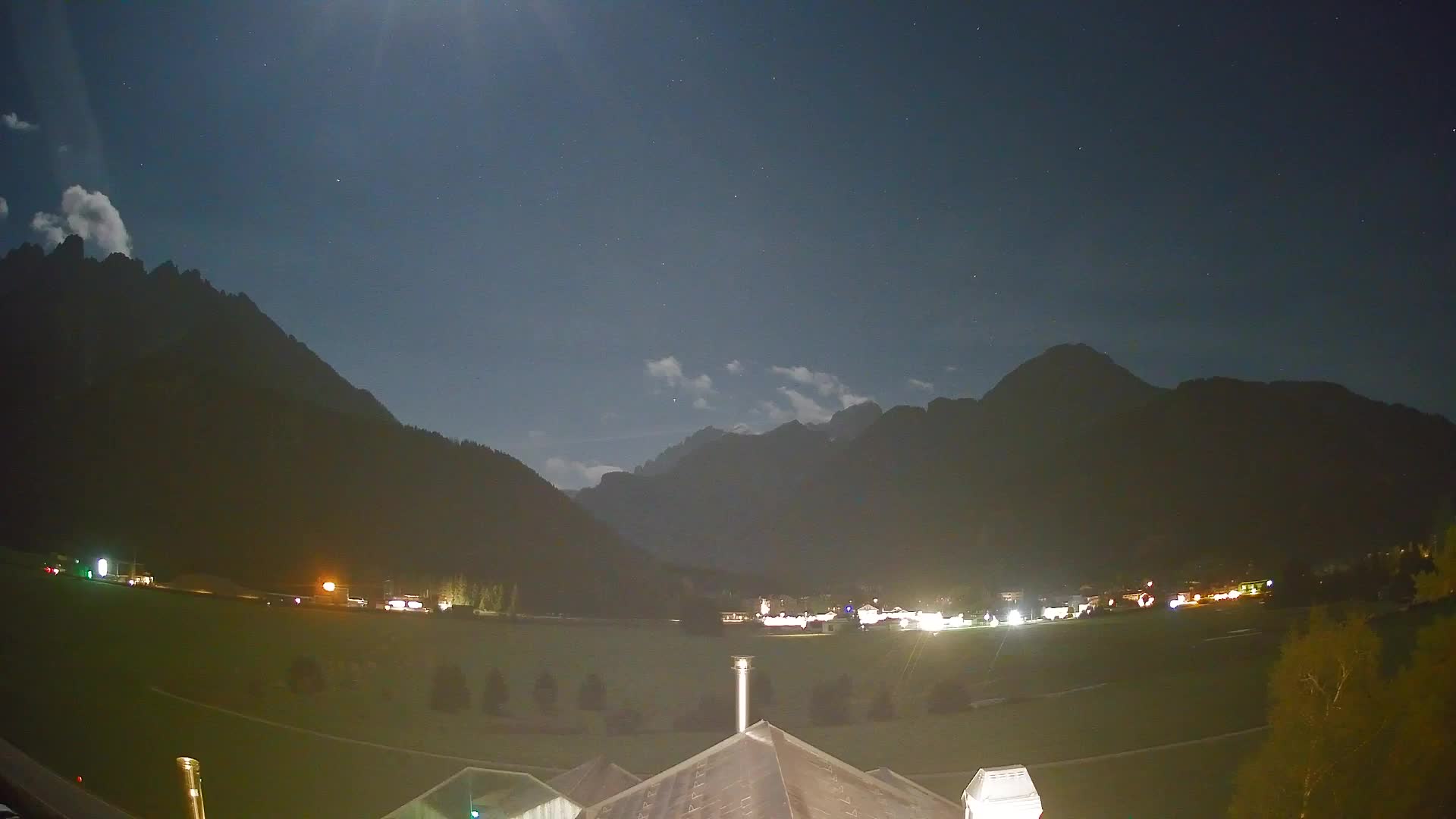 Webcam Toblach Dolomites – View from Hotel Rosengarten