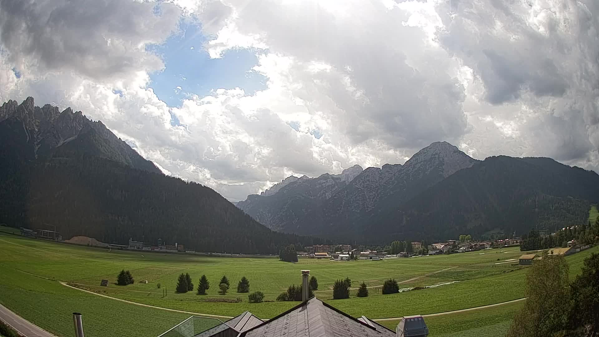 Webcam Toblach Dolomitas – Vista desde el Hotel Rosengarten