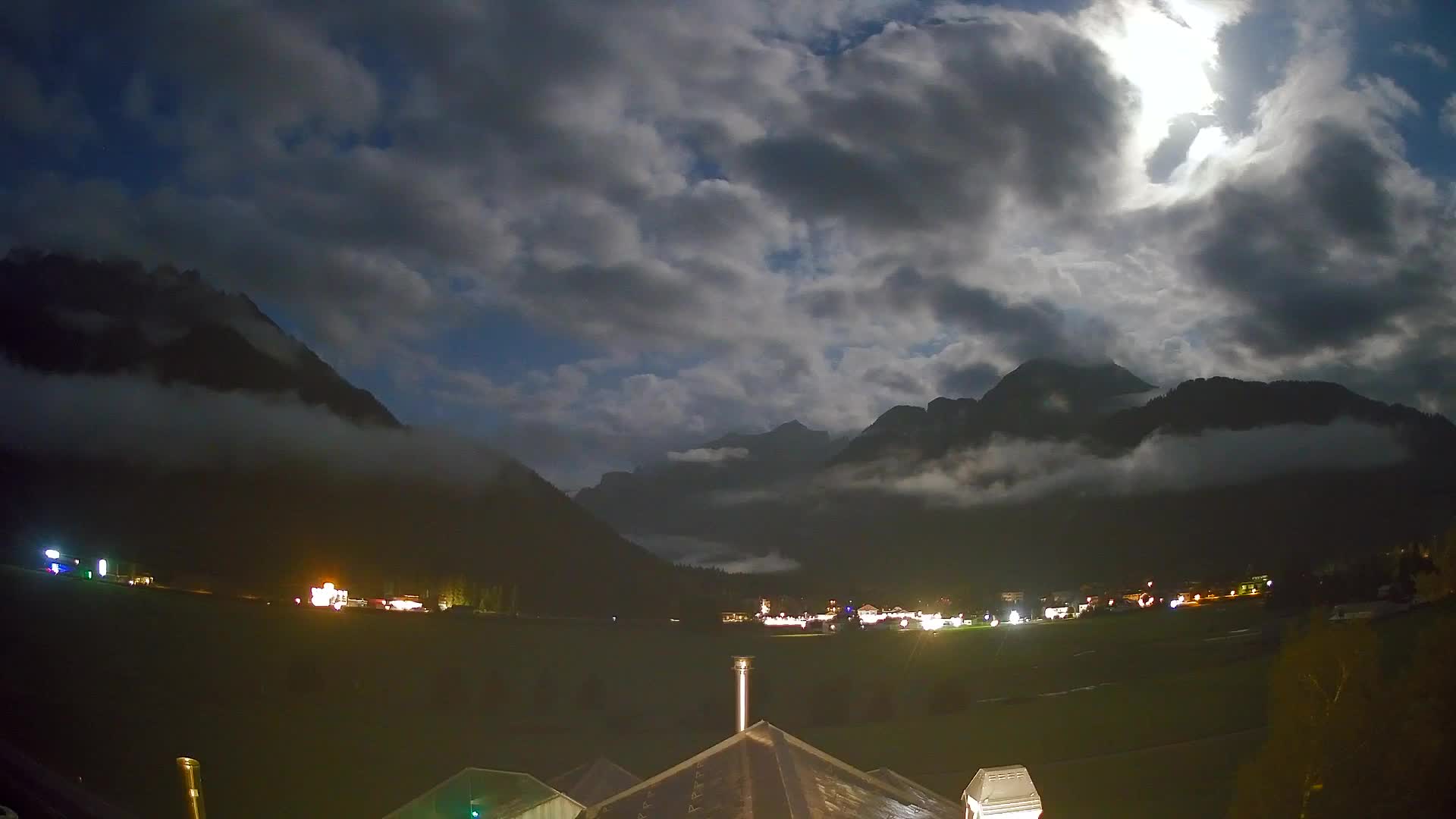 Webcam Toblach Dolomites – View from Hotel Rosengarten