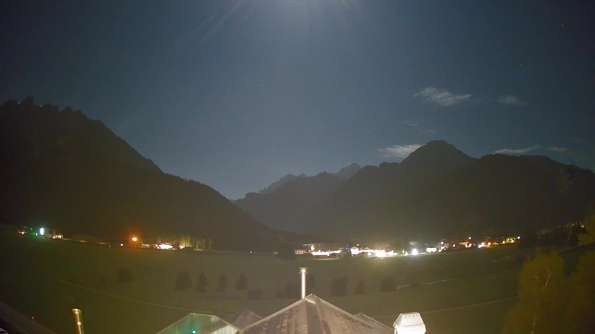 Webcam Toblach Dolomites – View from Hotel Rosengarten