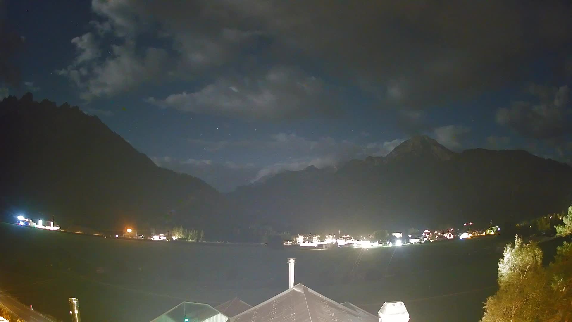 Webcam Toblach Dolomites – View from Hotel Rosengarten