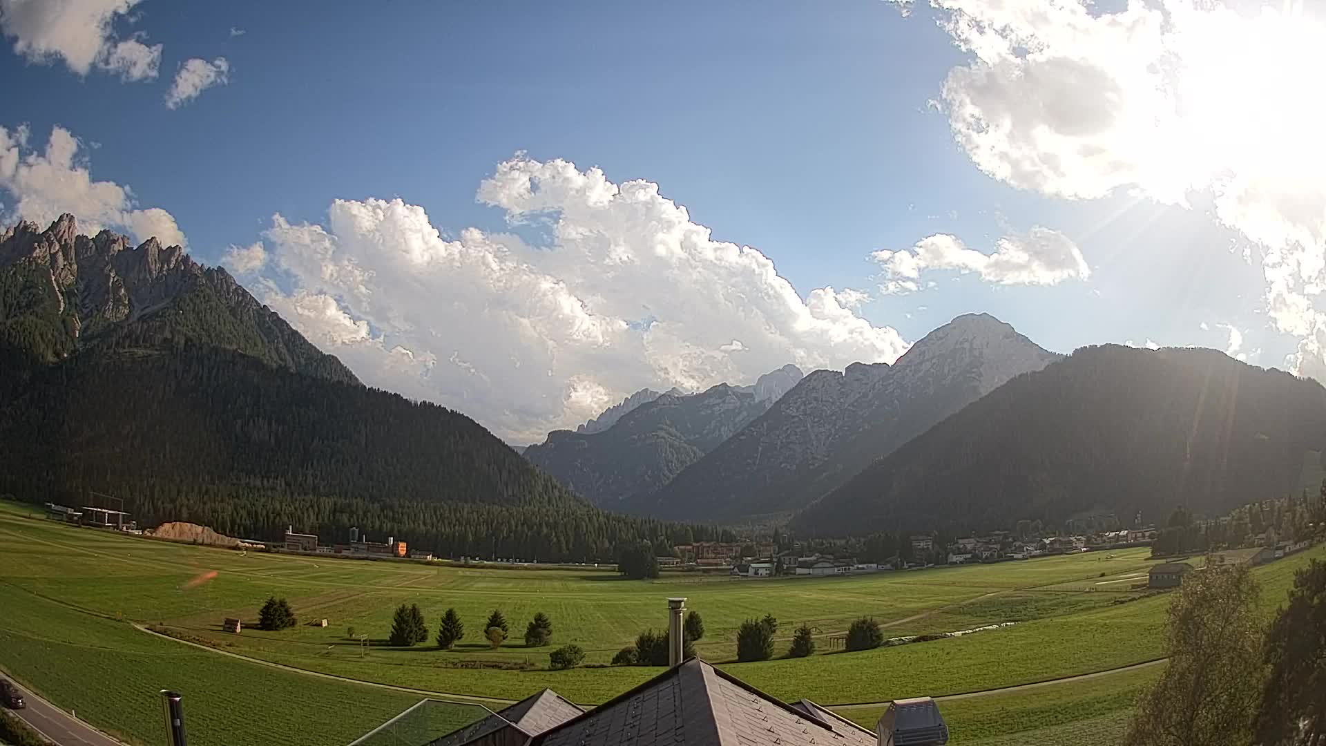 Webcam Toblach Dolomites – View from Hotel Rosengarten