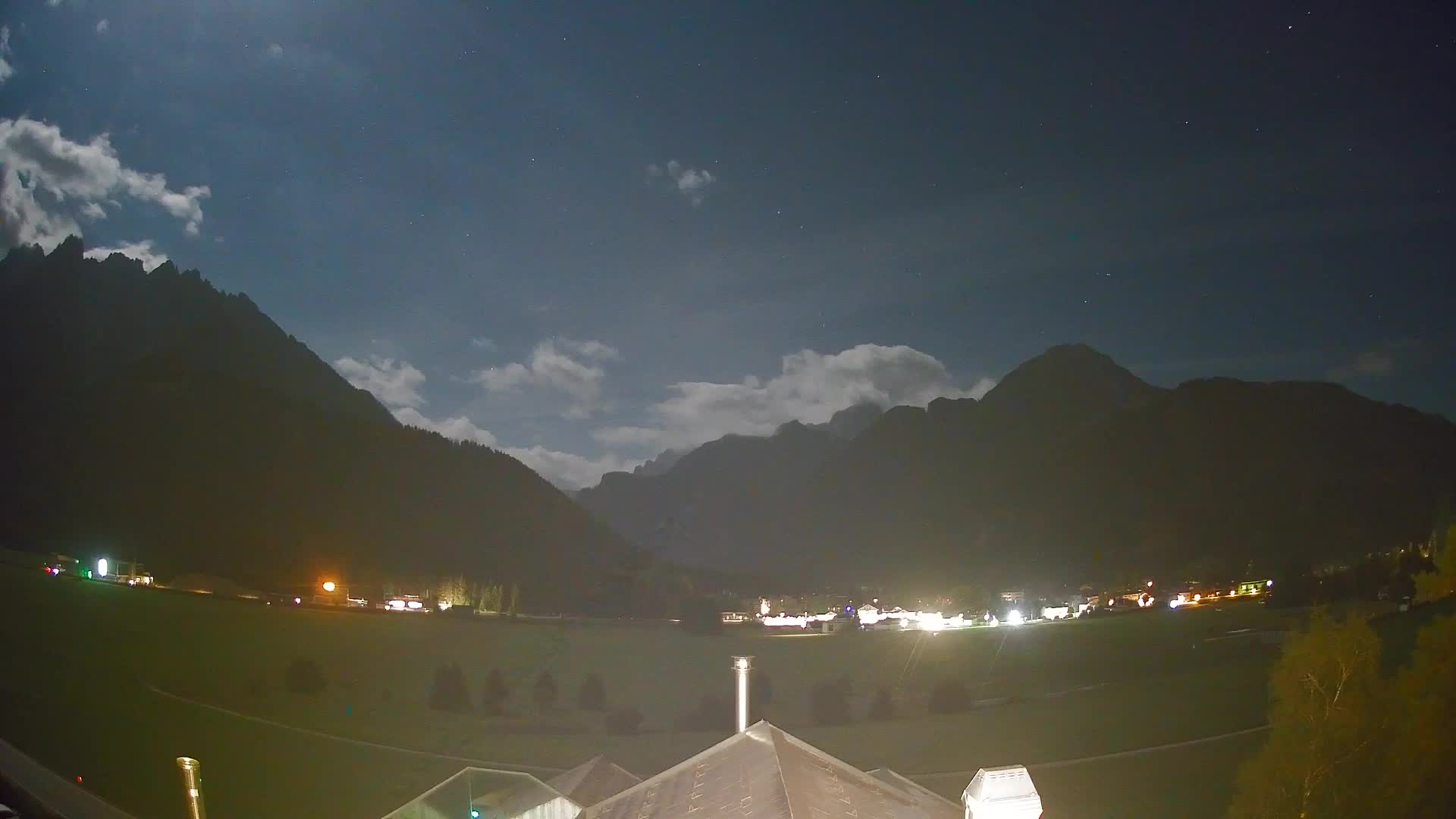 Webcam Toblach Dolomites – View from Hotel Rosengarten
