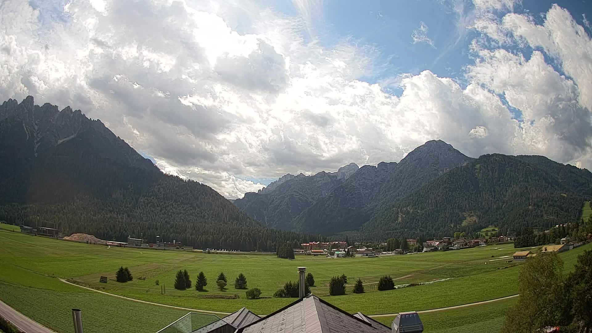 Webcam Dobbiaco Dolomiti – Vista dall’Hotel Rosengarten