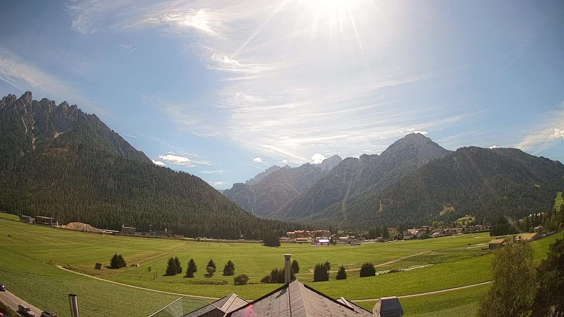 Webcam Toblach Dolomites – View from Hotel Rosengarten