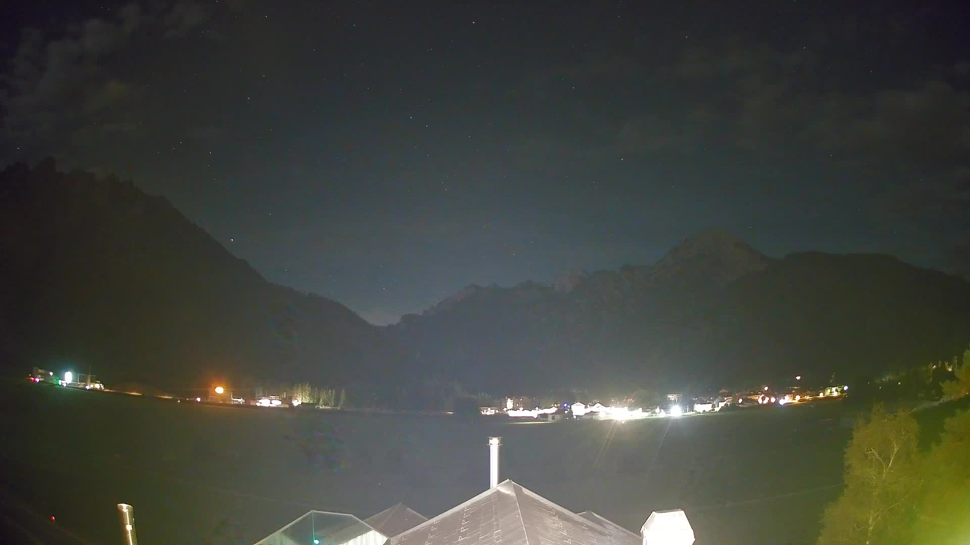 Web kamera Toblach Dolomiti – Pogled s Hotela Rosengarten