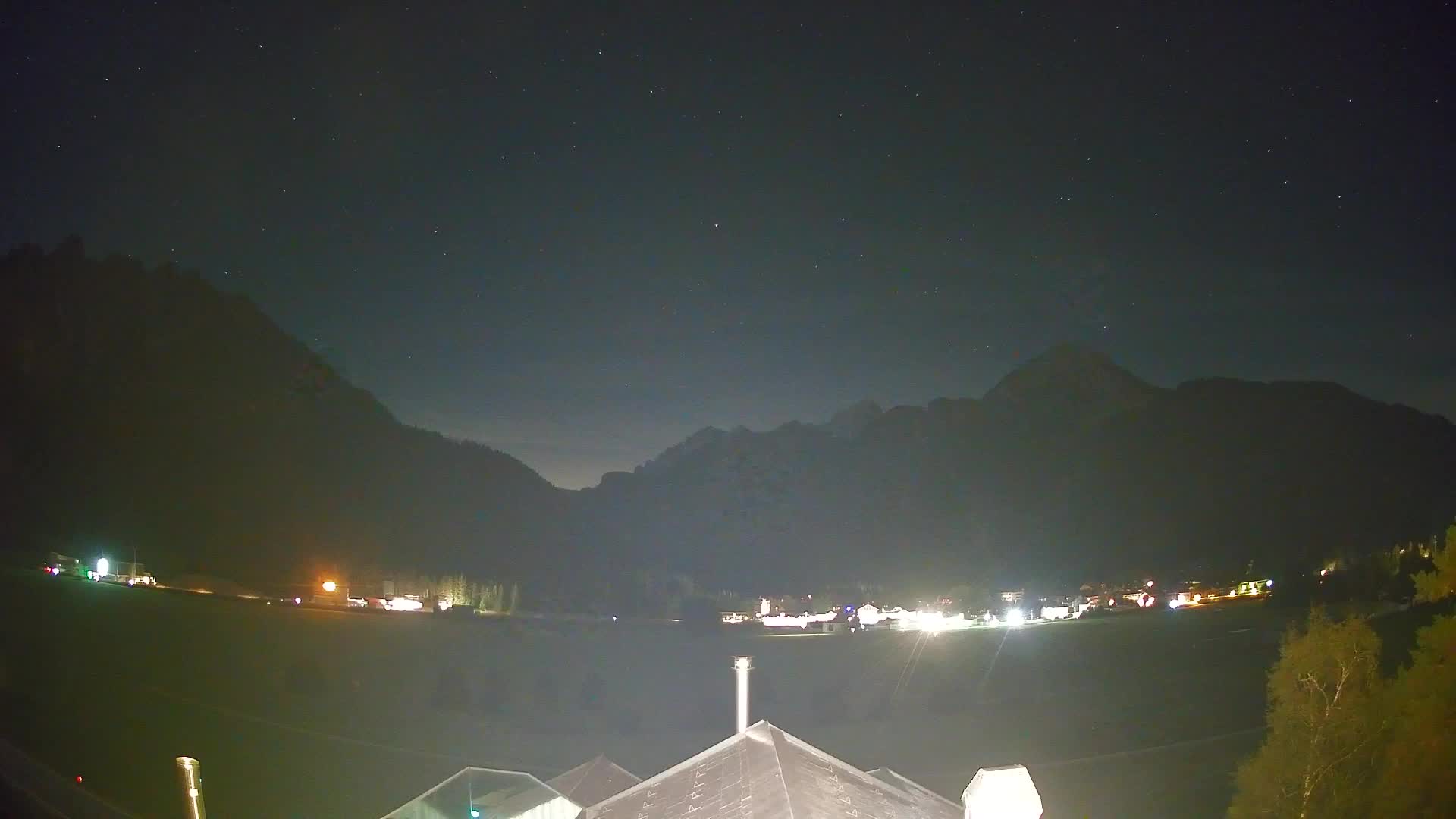Spletna kamera Toblach Dolomiti – Pogled iz hotela Rosengarten