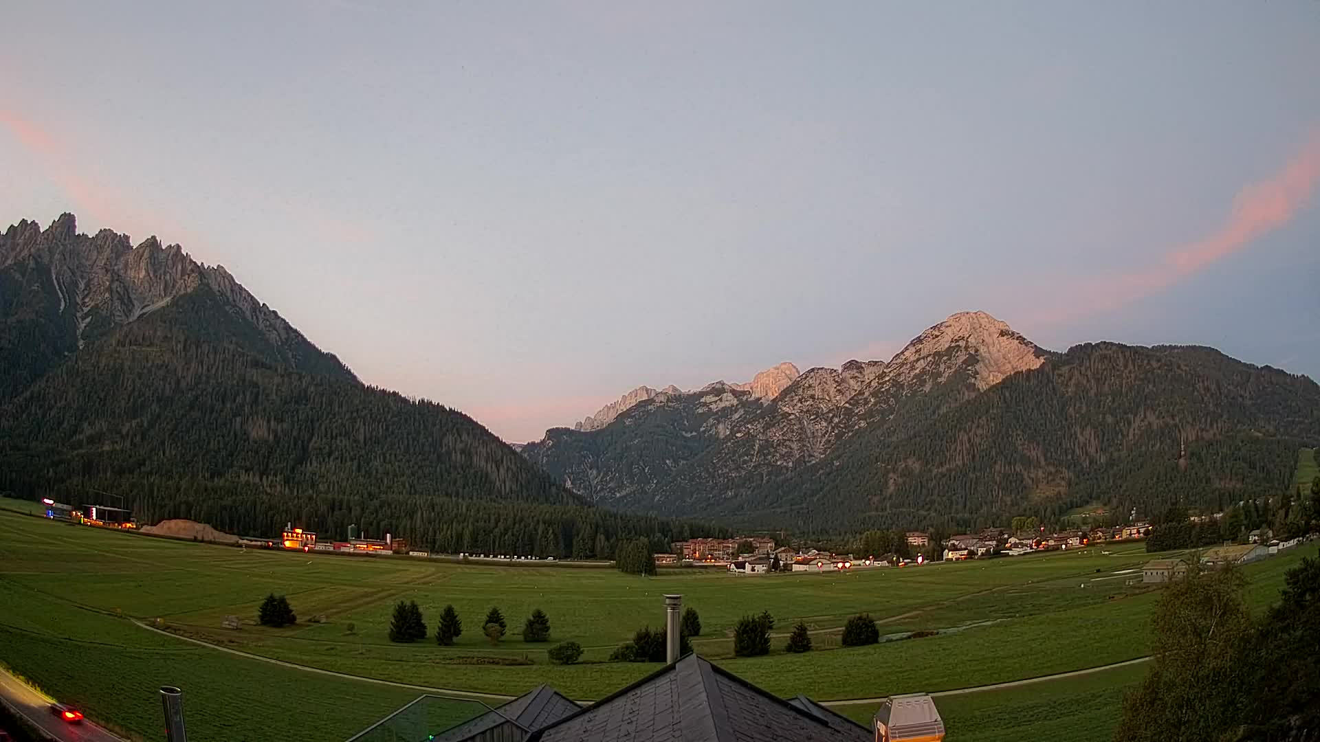 Web kamera Toblach Dolomiti – Pogled s Hotela Rosengarten