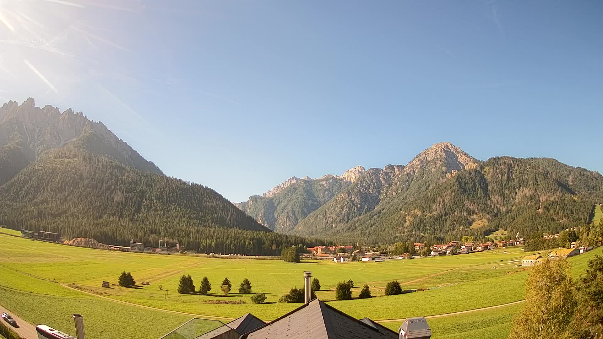 Spletna kamera Toblach Dolomiti – Pogled iz hotela Rosengarten