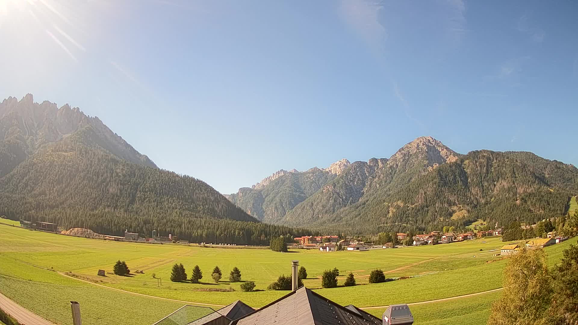 Webcam Toblach Dolomites – View from Hotel Rosengarten