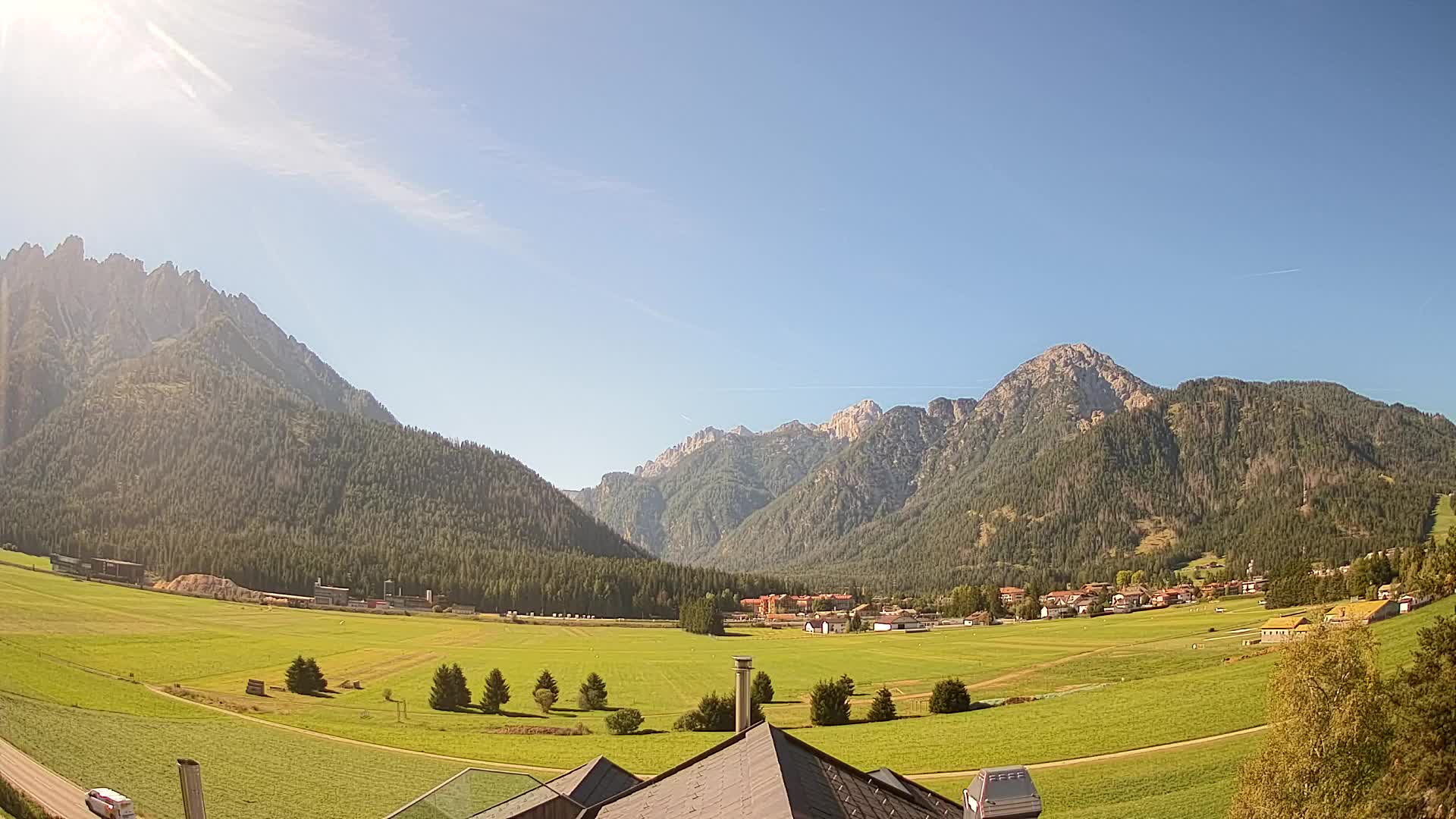 Web kamera Toblach Dolomiti – Pogled s Hotela Rosengarten