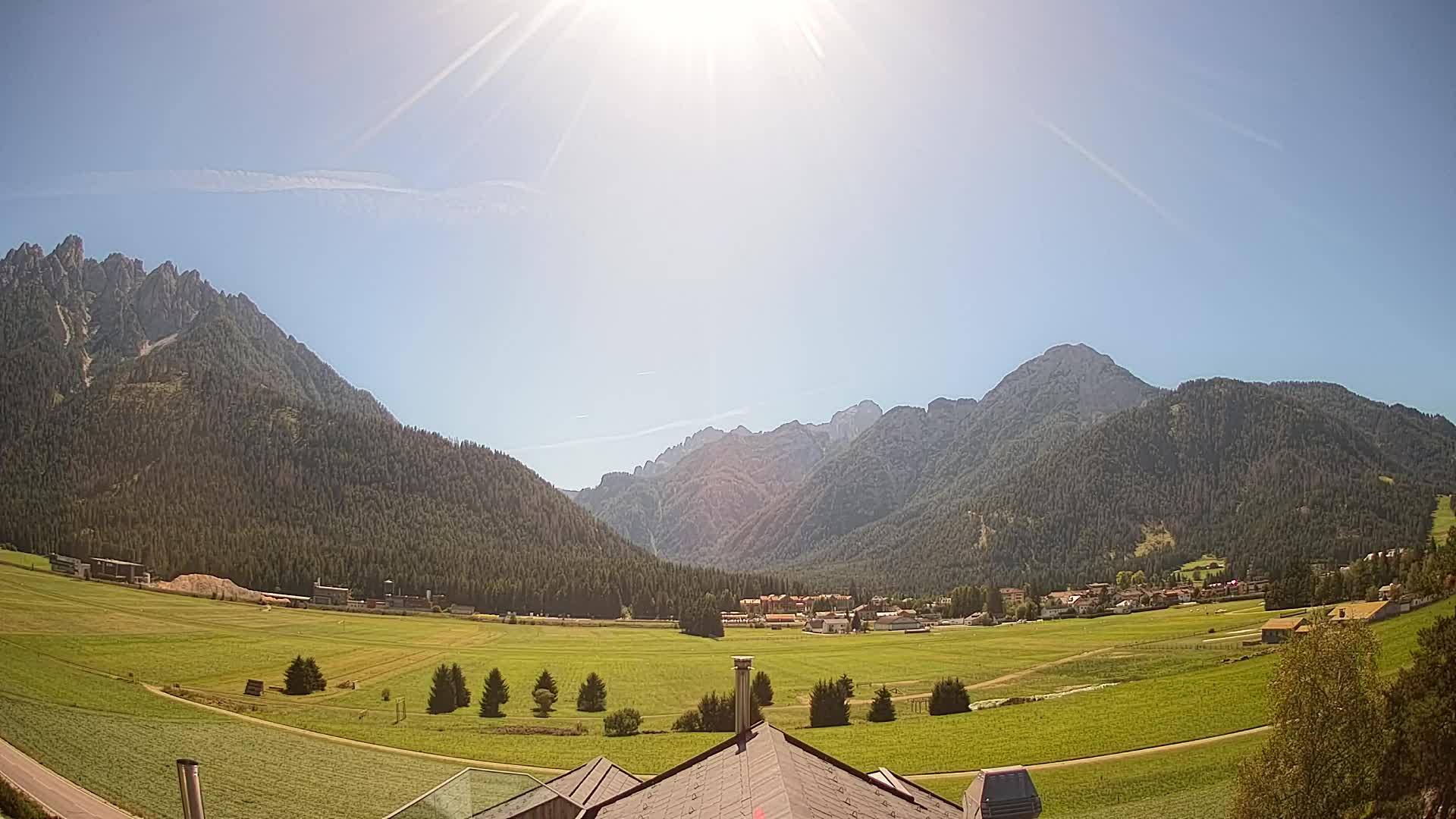Webcam Toblach Dolomites – View from Hotel Rosengarten