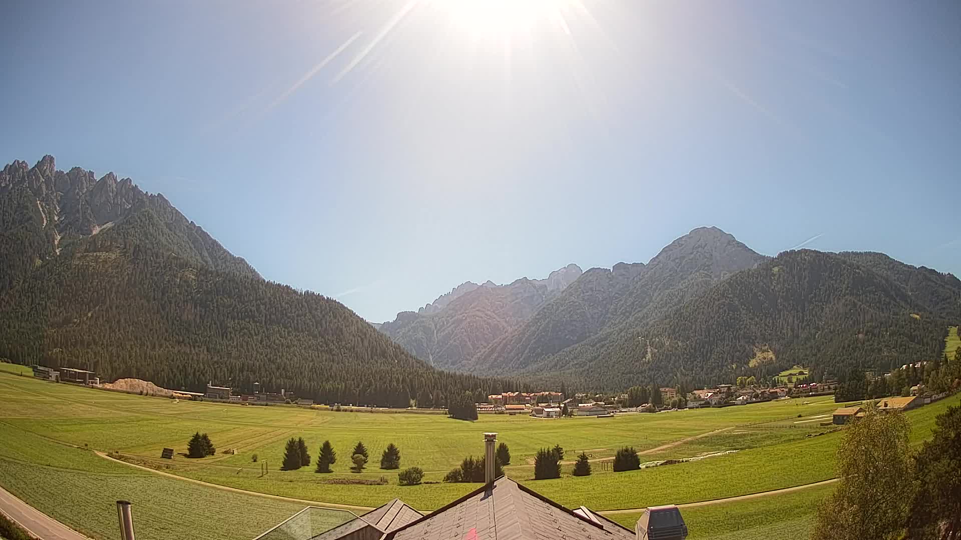 Webcam Toblach Dolomites – View from Hotel Rosengarten
