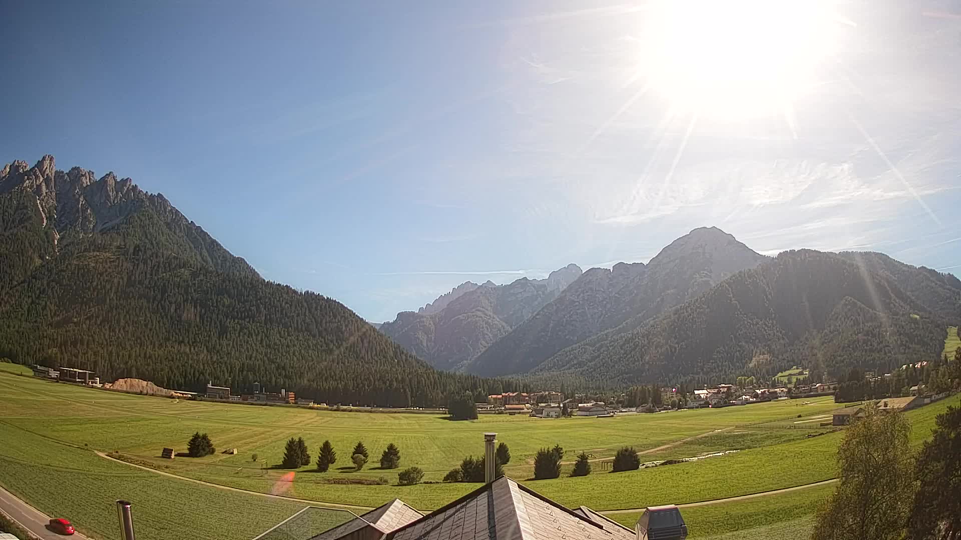 Web kamera Toblach Dolomiti – Pogled s Hotela Rosengarten