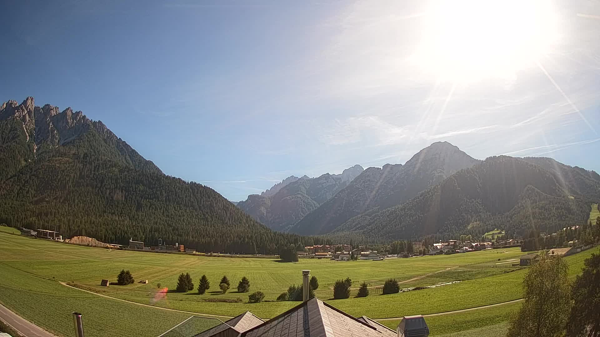 Webcam Toblach Dolomites – View from Hotel Rosengarten