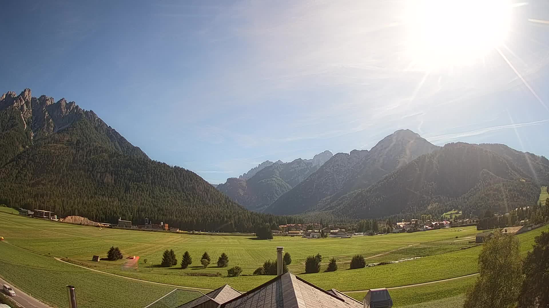 Spletna kamera Toblach Dolomiti – Pogled iz hotela Rosengarten