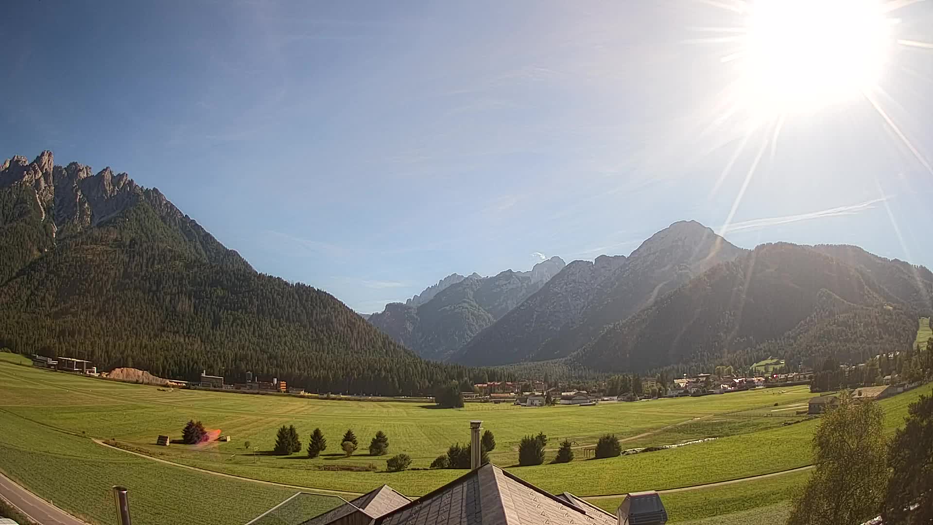 Webcam Toblach Dolomites – View from Hotel Rosengarten