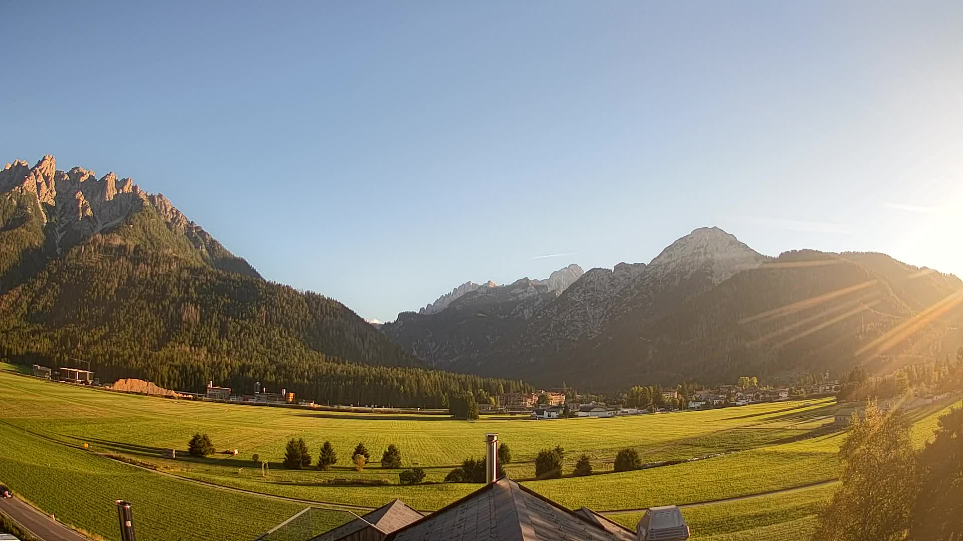 Webcam Toblach Dolomites – View from Hotel Rosengarten